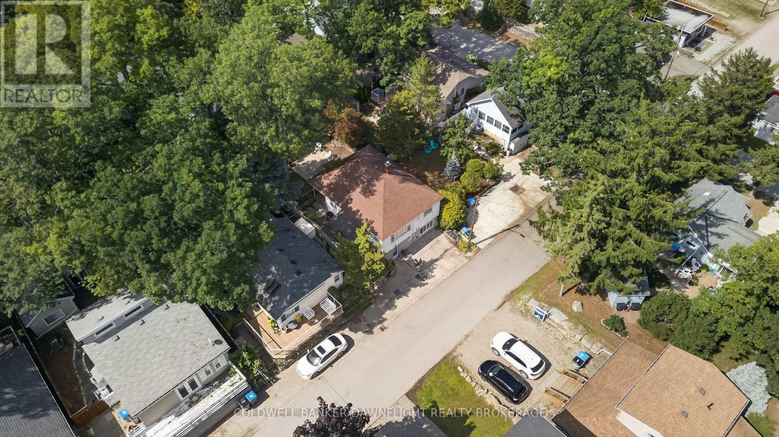13 Warwick Avenue, Lambton Shores, Ontario  N0M 1T0 - Photo 18 - X13713426