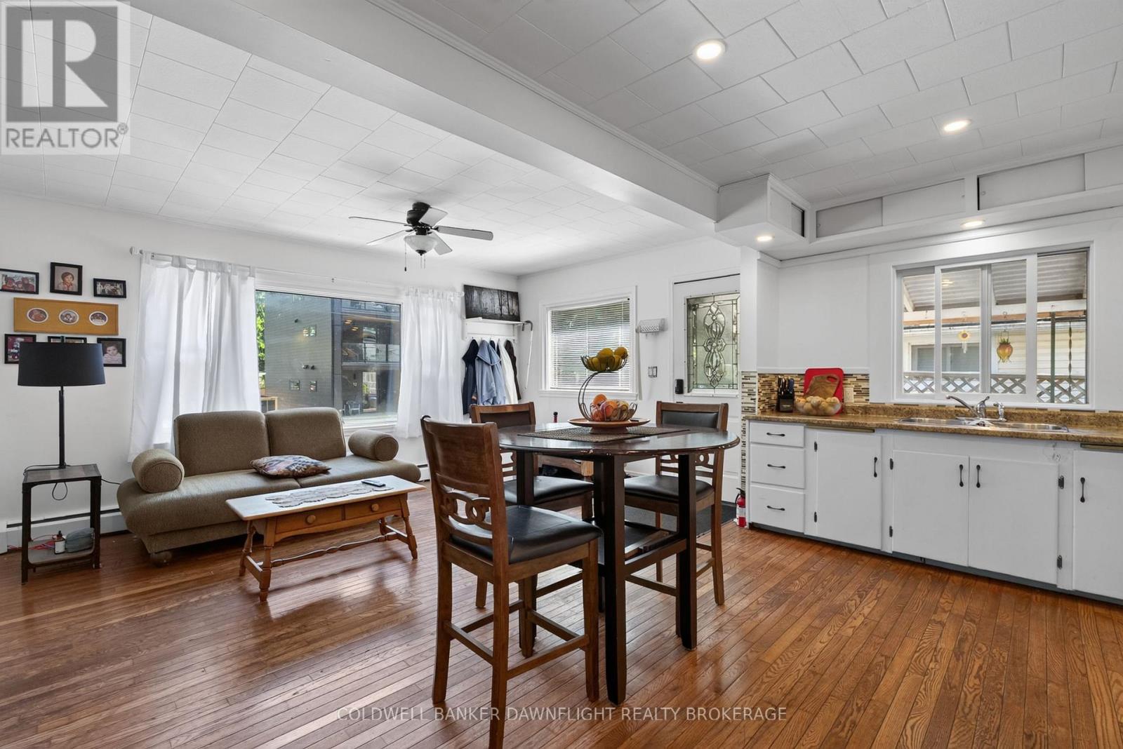 13 Warwick Avenue, Lambton Shores, Ontario  N0M 1T0 - Photo 7 - X13713426