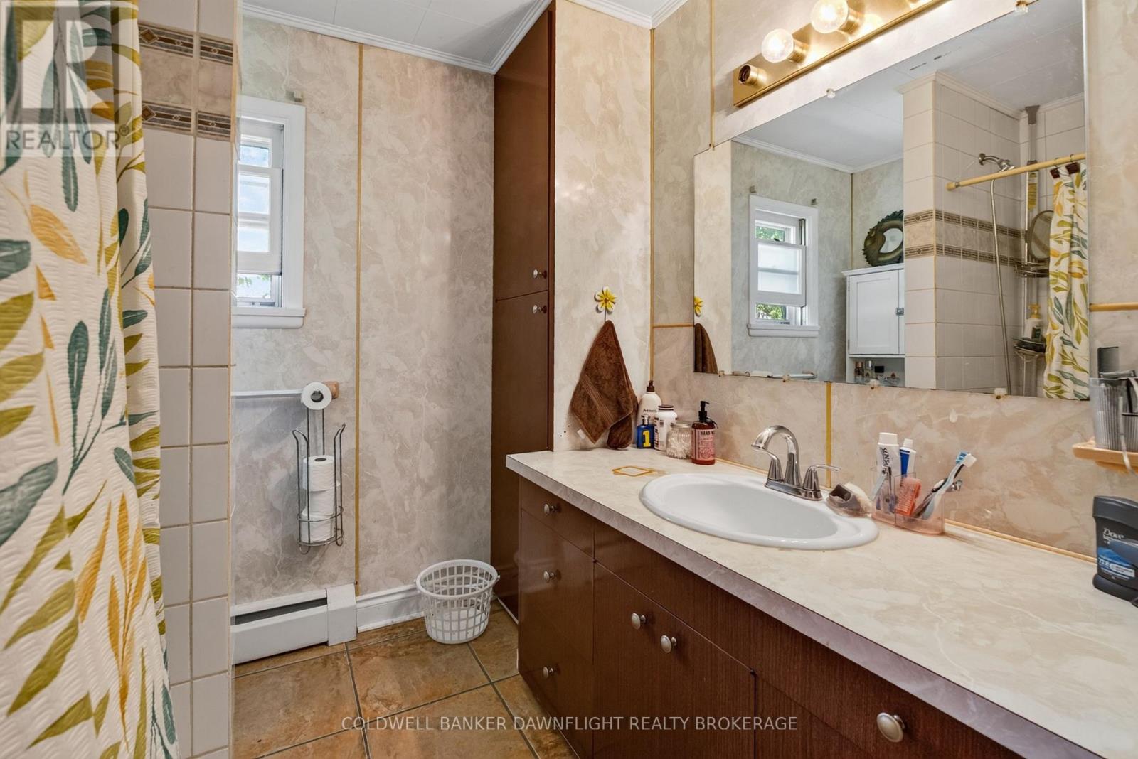 13 Warwick Avenue, Lambton Shores, Ontario  N0M 1T0 - Photo 8 - X13713426