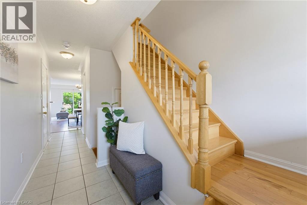 4425 Peter Drive, Burlington, Ontario  L7L 6S7 - Photo 4 - 40851835