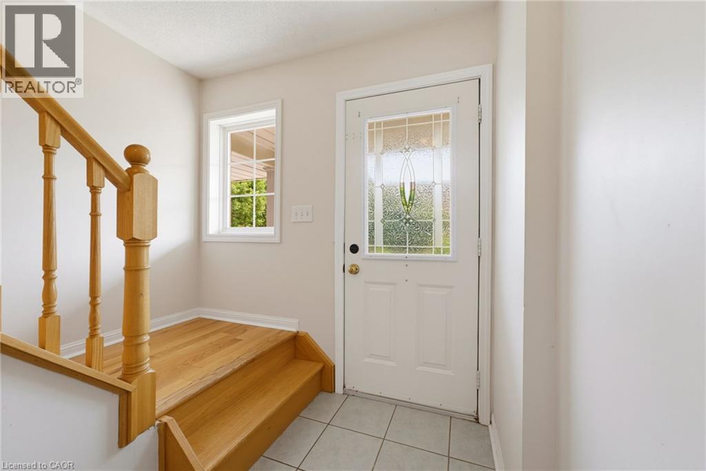 4425 Peter Drive, Burlington, Ontario  L7L 6S7 - Photo 3 - 40851835