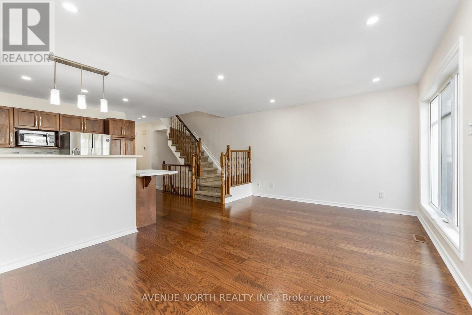 205 Hidden Meadow Avenue, Ottawa, Ontario  K1T 0C2 - Photo 12 - X13713174