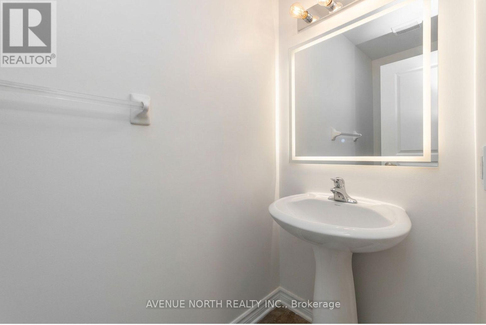205 Hidden Meadow Avenue, Ottawa, Ontario  K1T 0C2 - Photo 5 - X13713174
