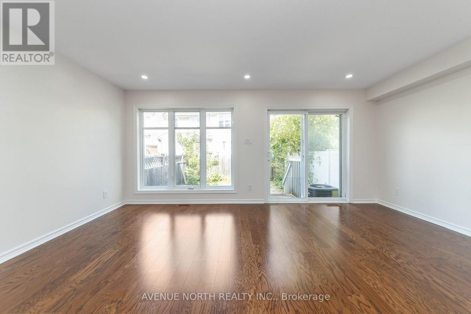 205 Hidden Meadow Avenue, Ottawa, Ontario  K1T 0C2 - Photo 9 - X13713174