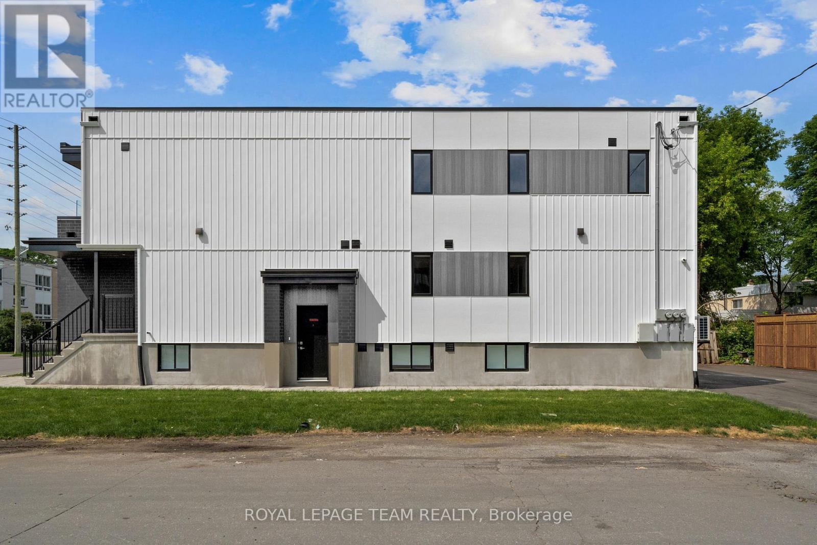 C - 1231 Shillington Avenue, Ottawa, Ontario K1Z 7Z9 - Photo 2 - X13713324
