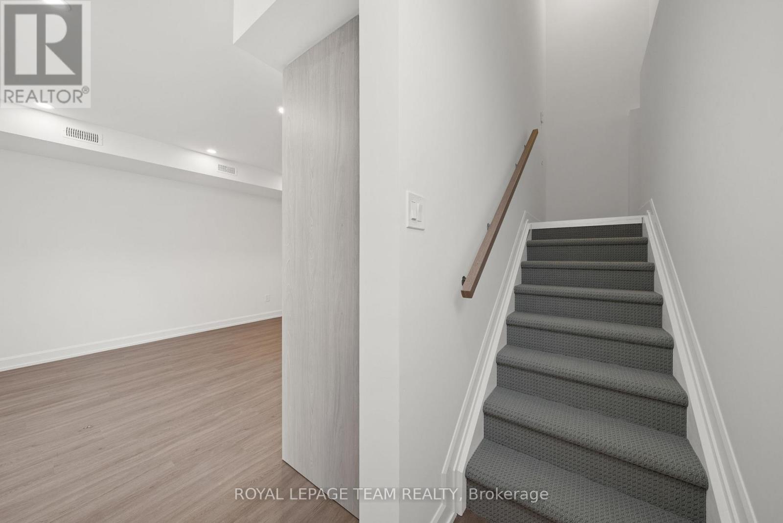 C - 1231 Shillington Avenue, Ottawa, Ontario K1Z 7Z9 - Photo 4 - X13713324