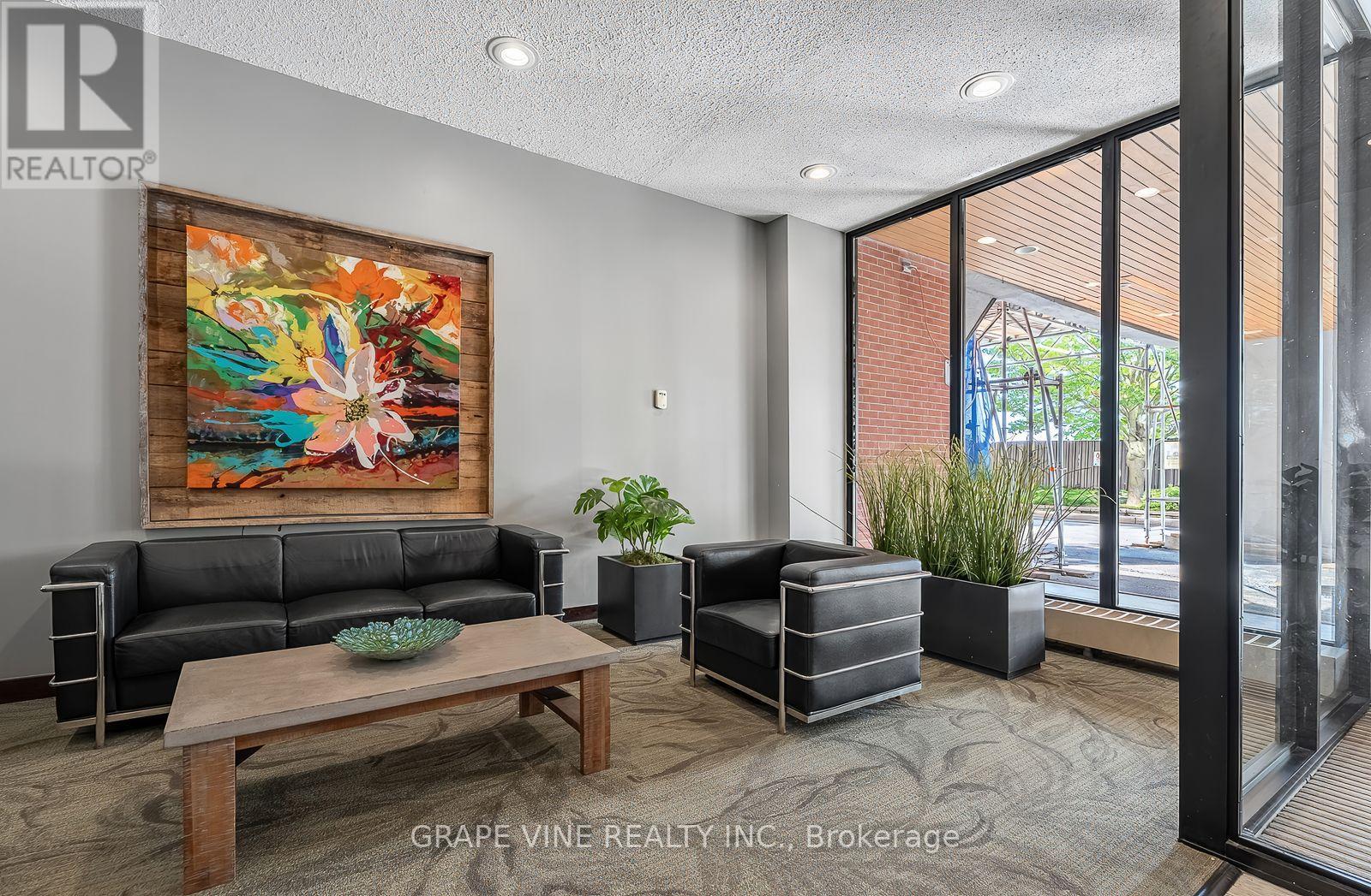 504 - 2951 Riverside Drive, Ottawa, Ontario  K1V 8W6 - Photo 3 - X13713384
