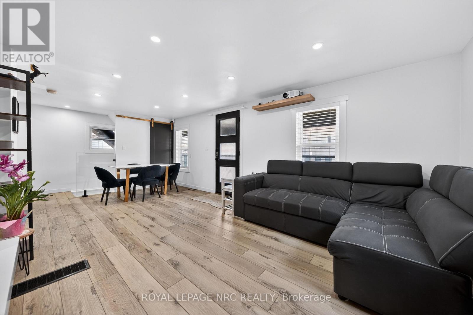 56 Decew Street, Port Colborne, Ontario  L3K 1C1 - Photo 6 - X13713270