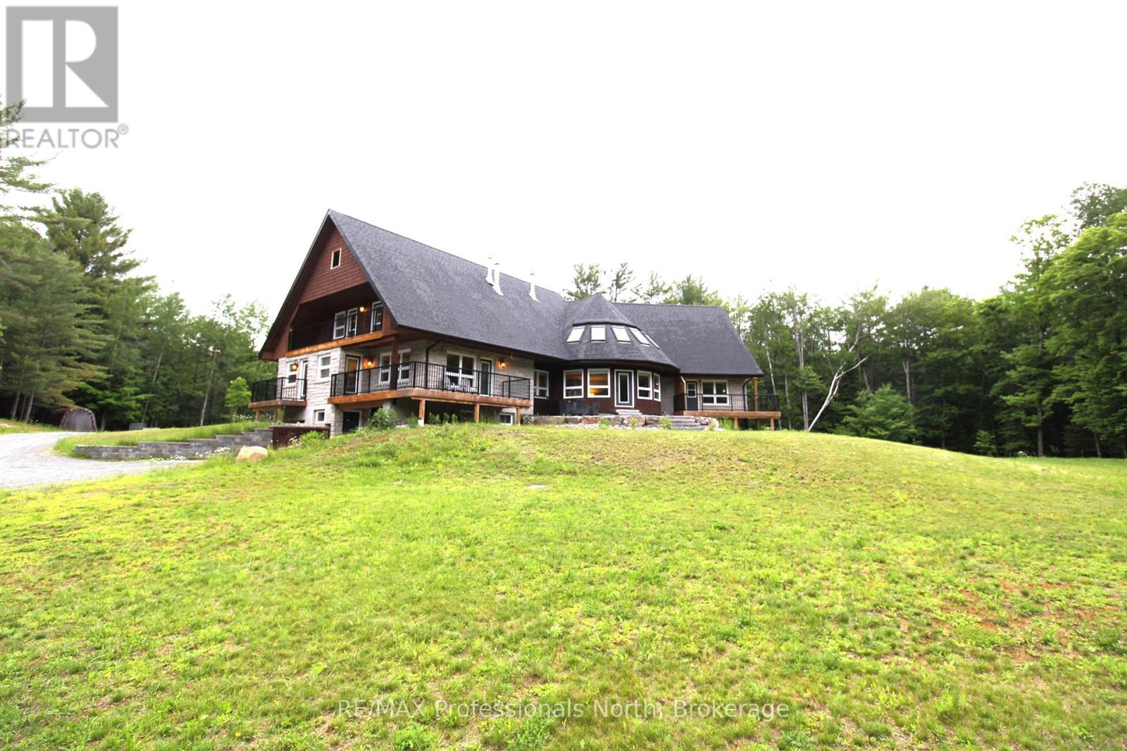 1196 RAVENSCLIFFE ROAD, Huntsville, Ontario