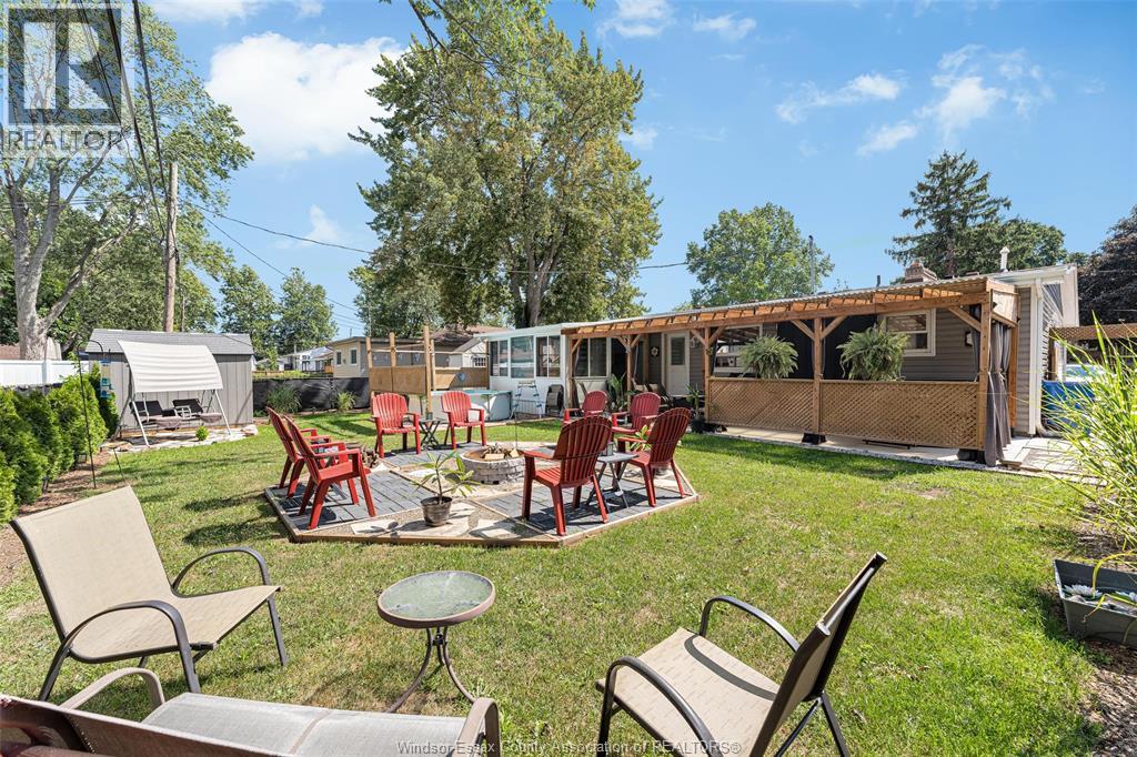 351 Superior Street, Lasalle, Ontario  N9J 1H7 - Photo 31 - 26020837