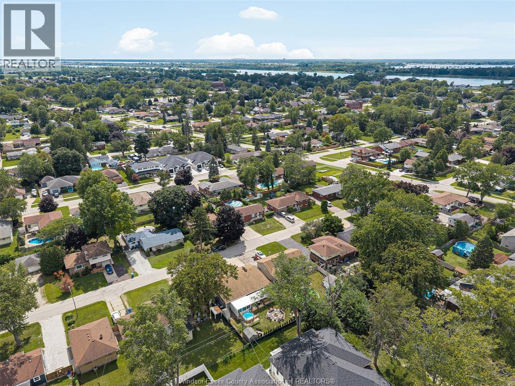 351 Superior Street, Lasalle, Ontario  N9J 1H7 - Photo 40 - 26020837