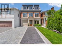 82 SHERWOOD AVENUE, Toronto, Ontario