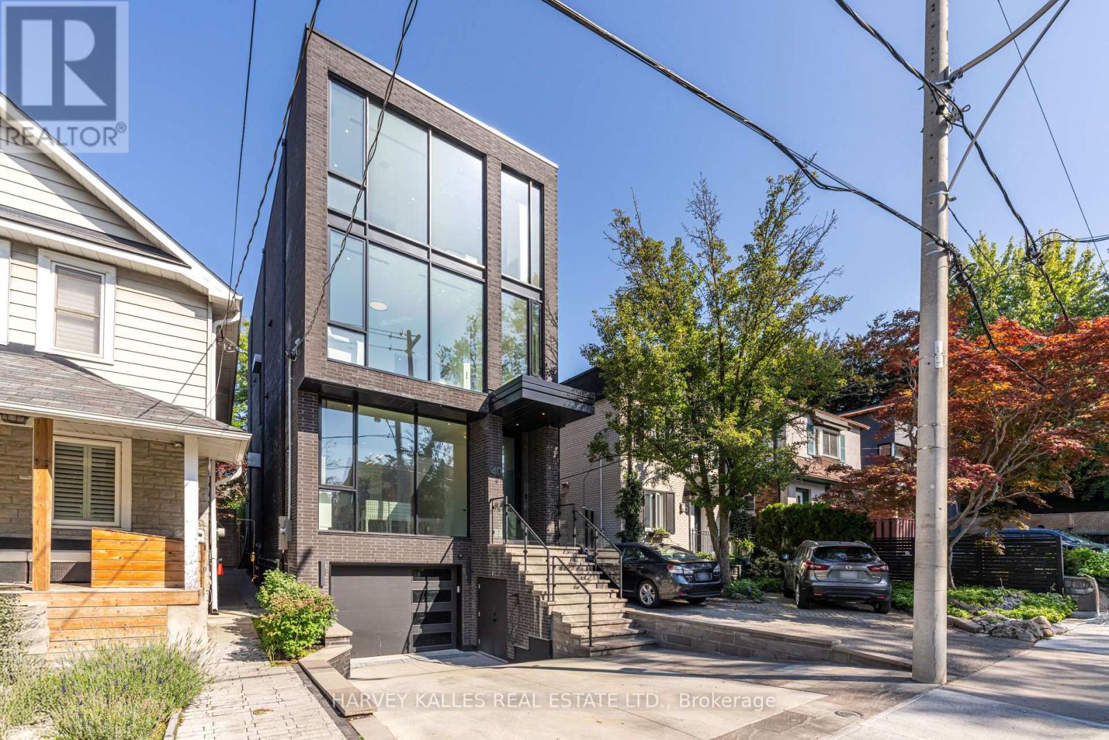 40 THELMA AVENUE, Toronto, Ontario