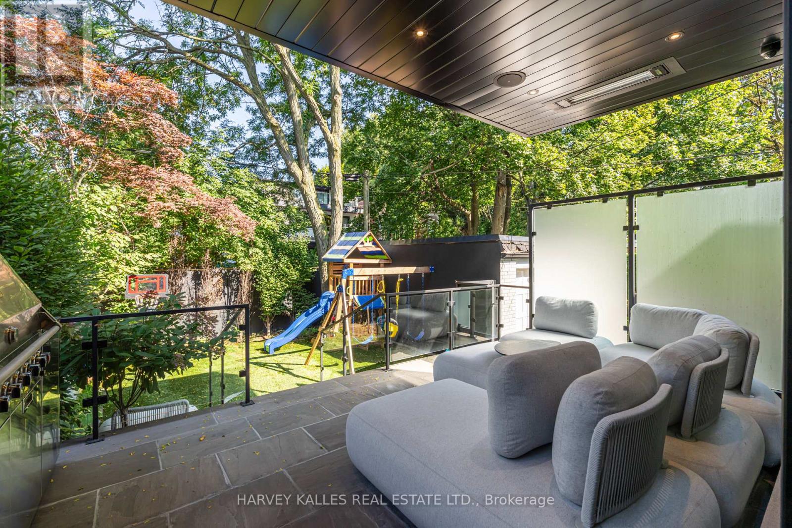 40 Thelma Avenue, Toronto, Ontario  M4V 1X9 - Photo 17 - C13713204