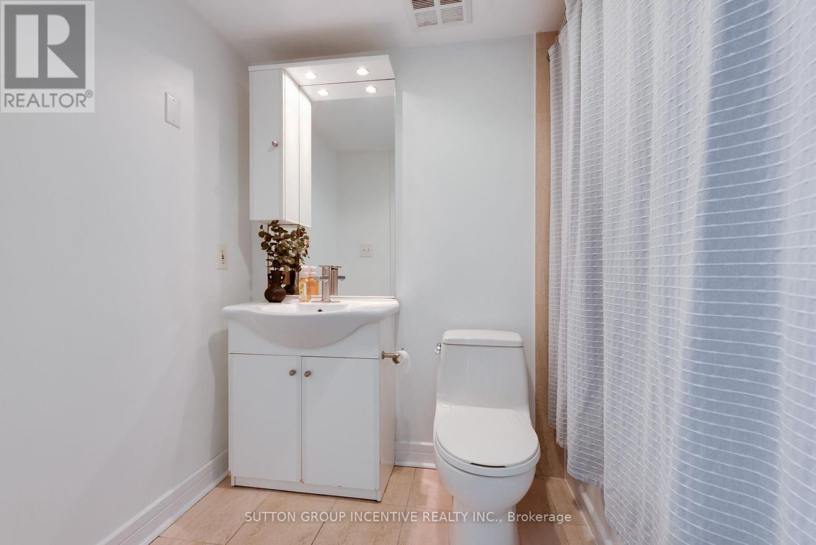 2409 - 18 Harrison Garden Boulevard, Toronto, Ontario  M2N 7J7 - Photo 14 - C13713252