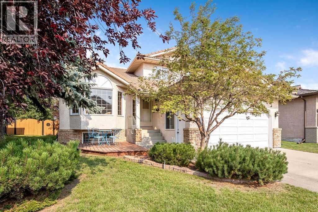 208 Hawkview Manor Place NW, calgary, Alberta