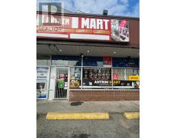 UNIT 1 - 2 ANTRIM CRESCENT, Toronto, Ontario