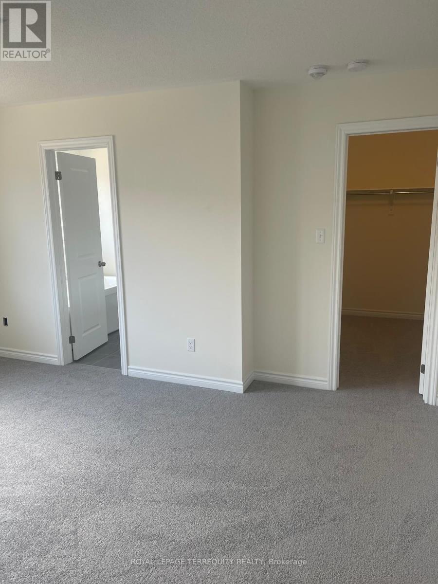 1111 Marathon Avenue, Pickering, Ontario  L1X 0L7 - Photo 15 - E13713410