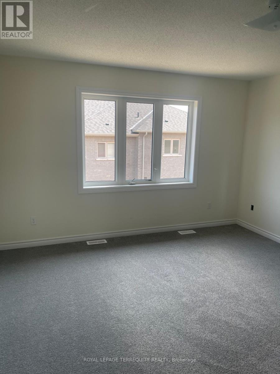 1111 Marathon Avenue, Pickering, Ontario  L1X 0L7 - Photo 18 - E13713410