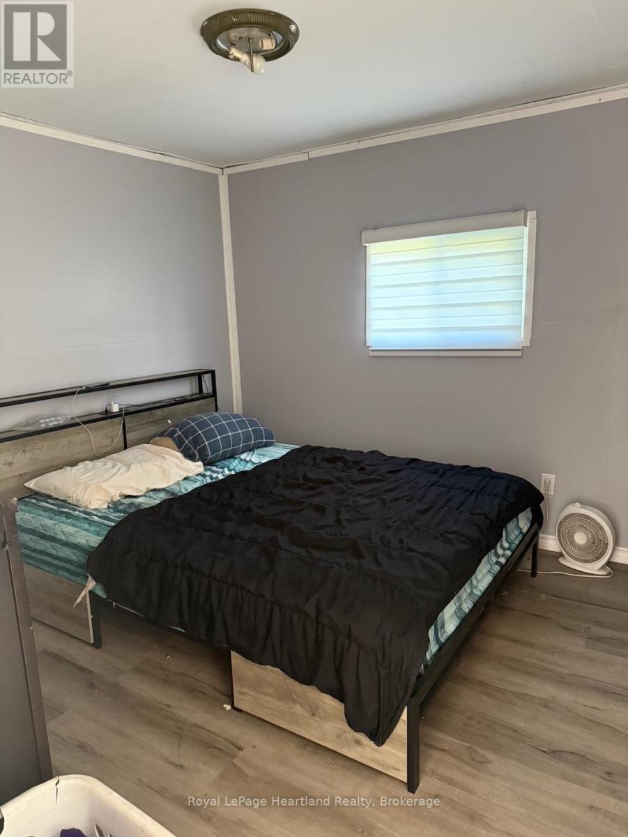 75049 Hensall Road, Huron East, Ontario  N0K 1W0 - Photo 13 - X13713242