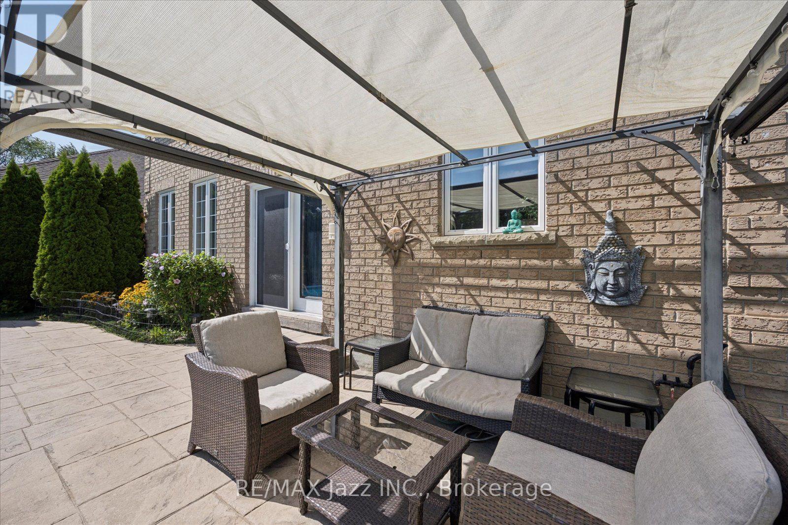 140 Taylorwood Court, Oshawa, Ontario  L1G 7V7 - Photo 39 - E13713310