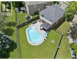240 EMICK Drive, Hamilton, Ontario