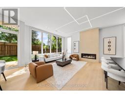 15 ALDERSHOT CRESCENT, Toronto, Ontario