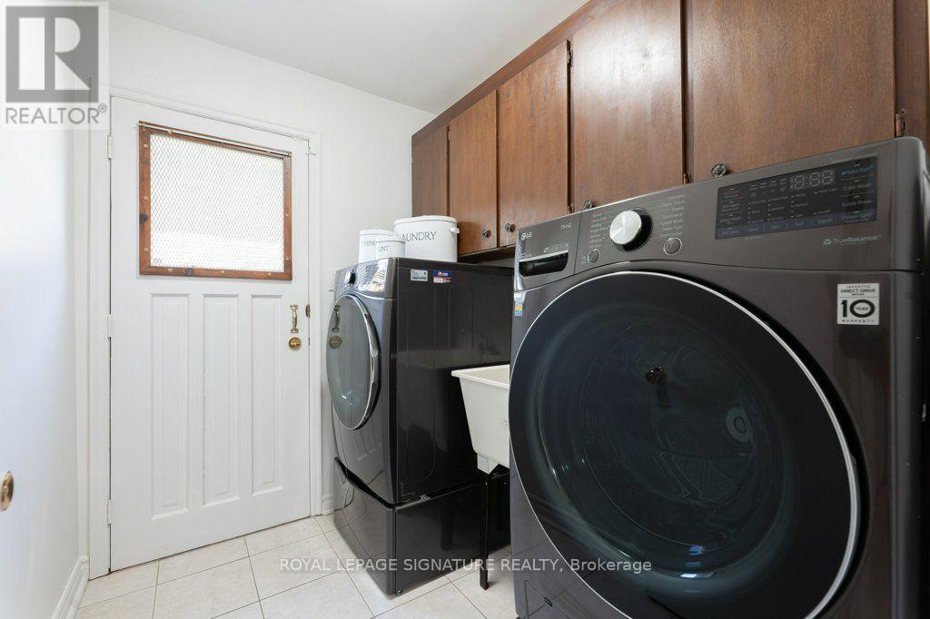 25 Stiver Court, Markham (Unionville), Ontario  L3R 2R1 - Photo 4 - N13713392