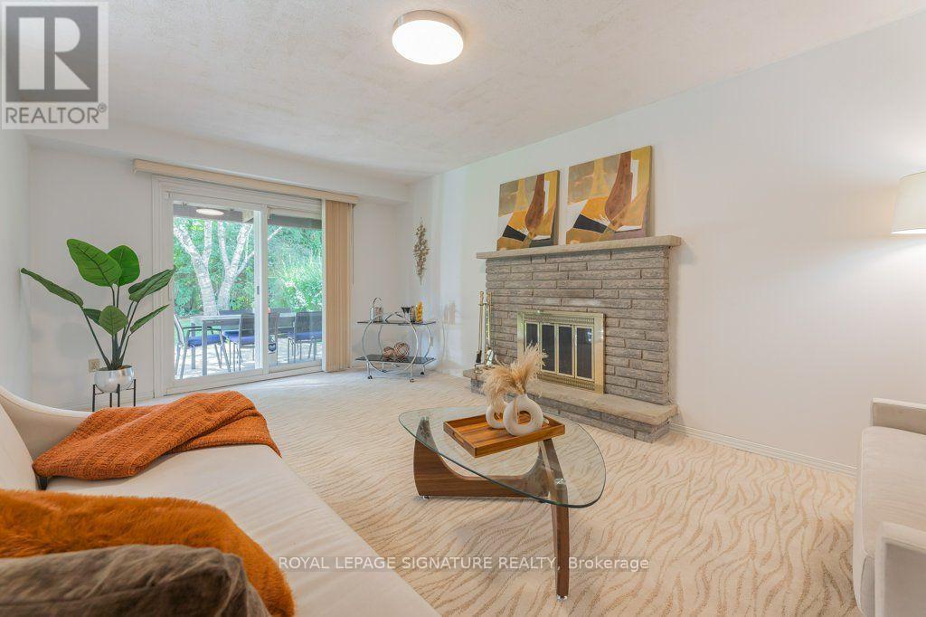 25 Stiver Court, Markham (Unionville), Ontario  L3R 2R1 - Photo 8 - N13713392