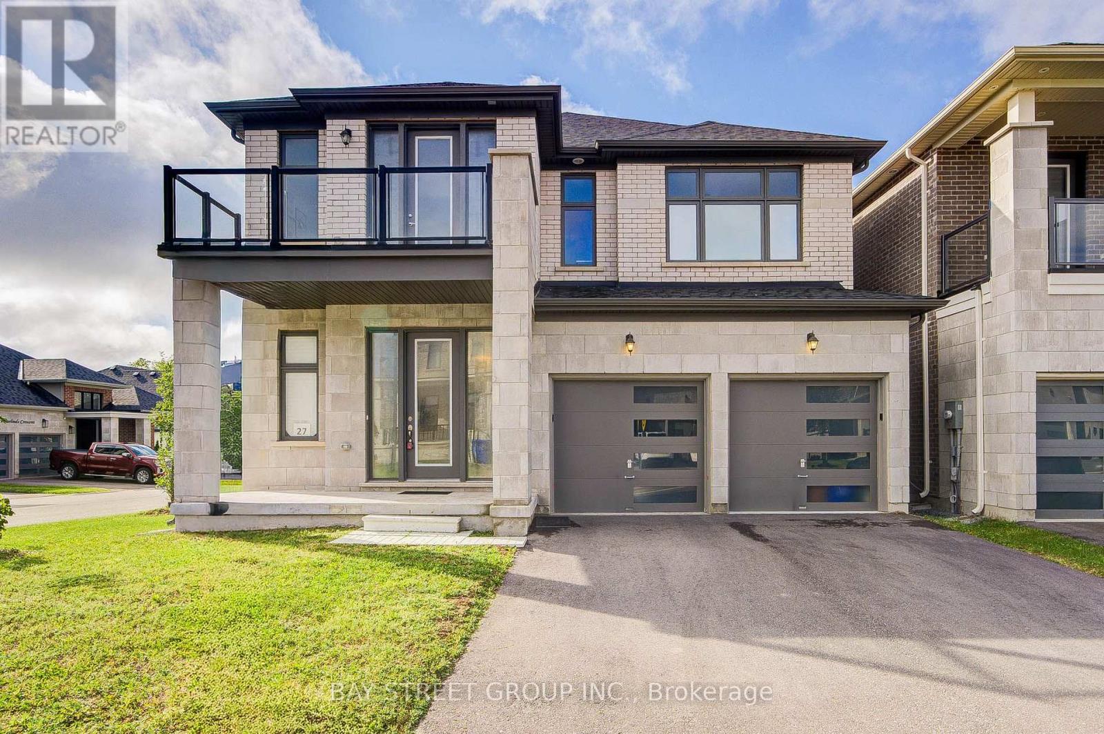 27 HEARTHWOOD GATE, Whitchurch-Stouffville, Ontario