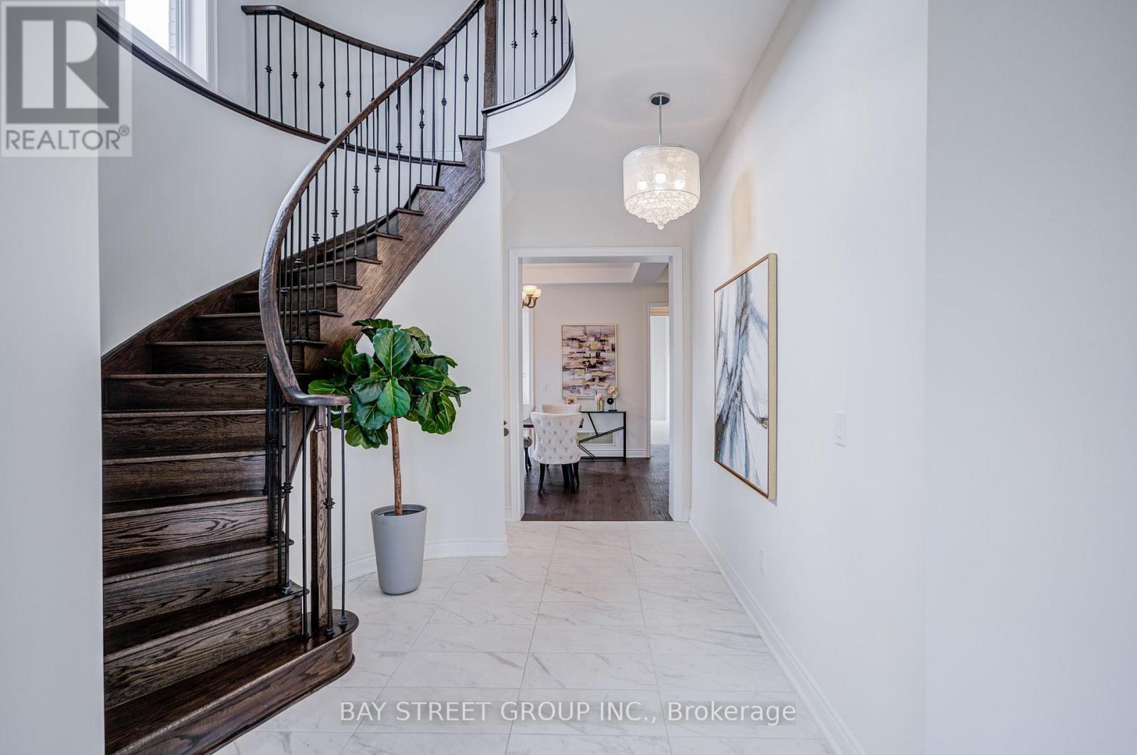 27 Hearthwood Gate, Whitchurch-Stouffville, Ontario  L4A 4X1 - Photo 7 - N13713398