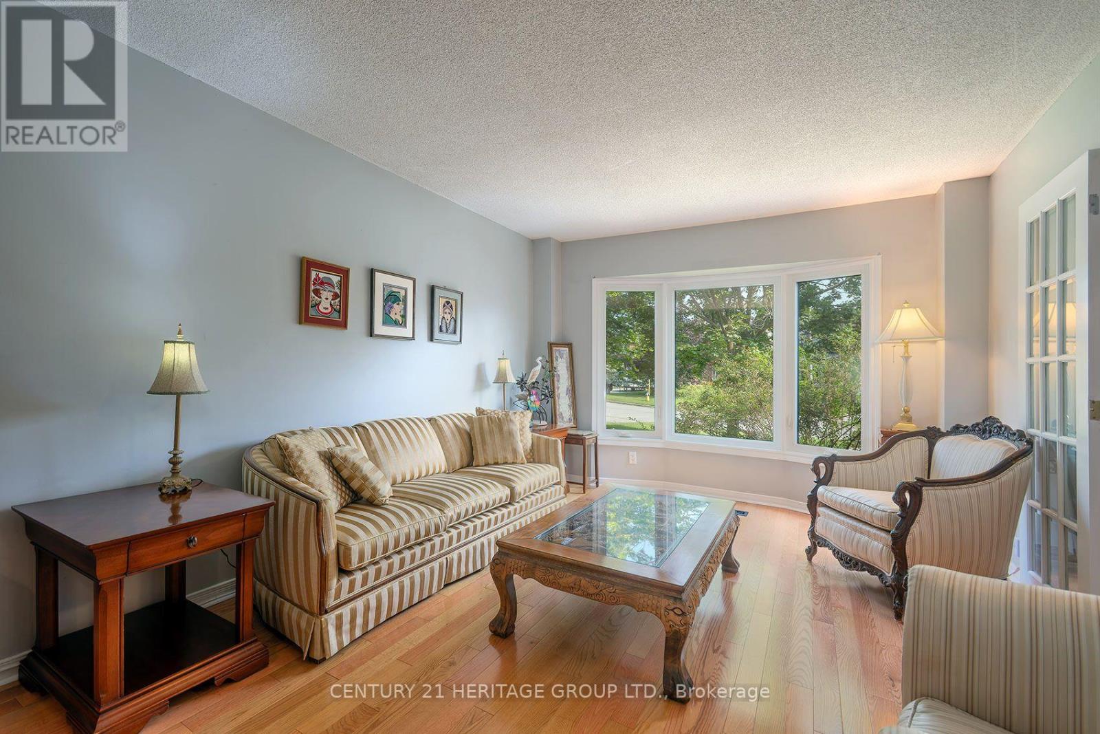 55 Chartwell Crescent, Georgina, Ontario  L4P 3N8 - Photo 15 - N13713412
