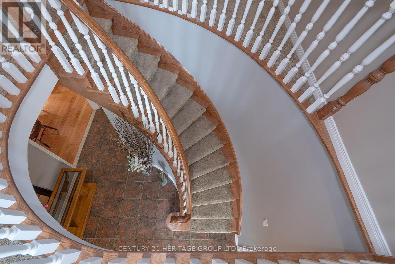 55 Chartwell Crescent, Georgina, Ontario  L4P 3N8 - Photo 18 - N13713412