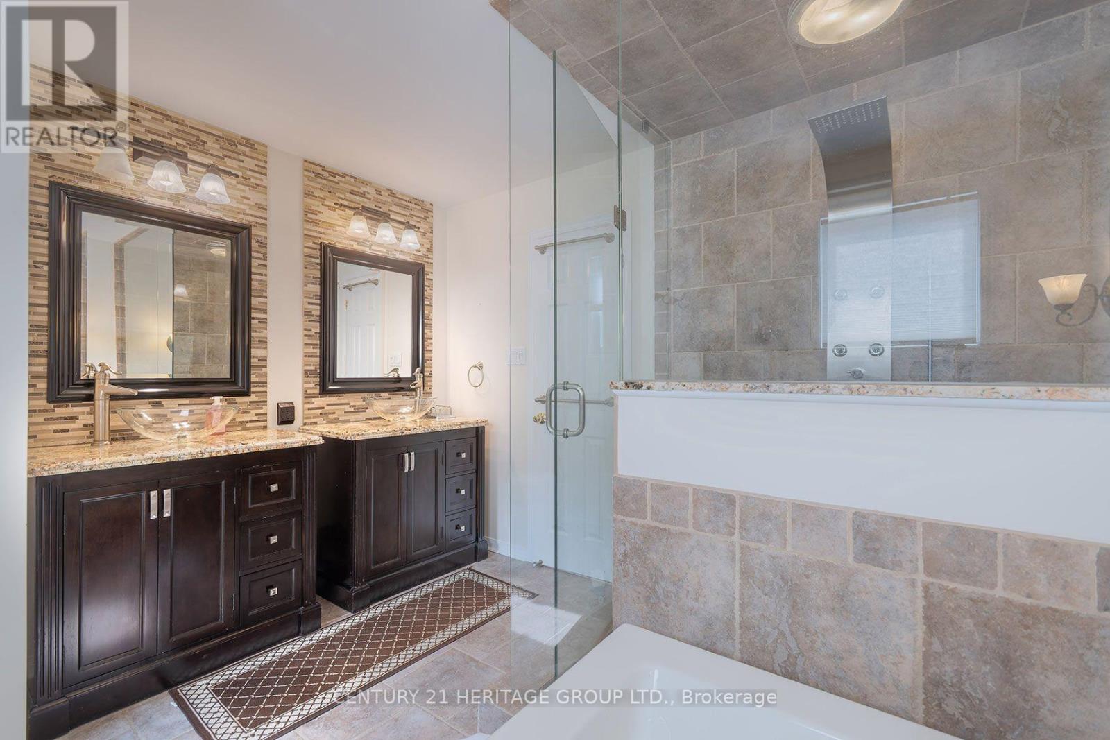 55 Chartwell Crescent, Georgina, Ontario  L4P 3N8 - Photo 22 - N13713412