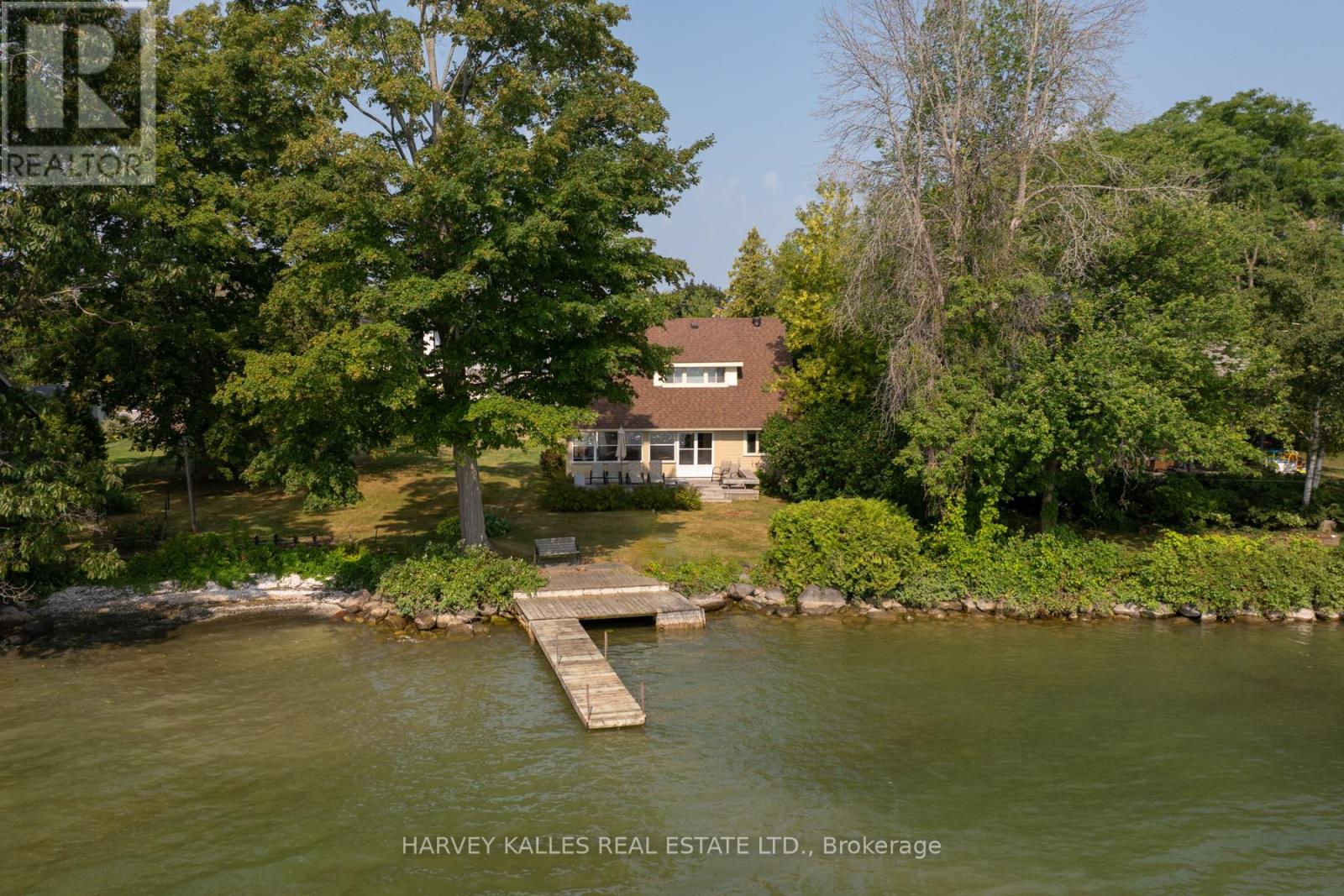 607 Cedarvale Drive, Innisfil, Ontario  L9S 4L1 - Photo 3 - N13713416