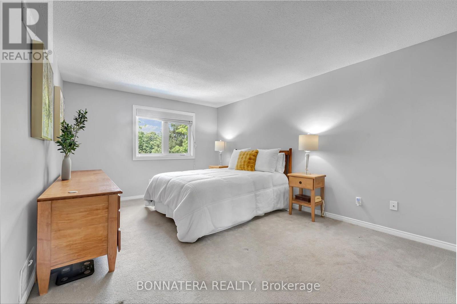 1409 Holly Court, Oakville, Ontario  L6H 3H4 - Photo 25 - W13712936