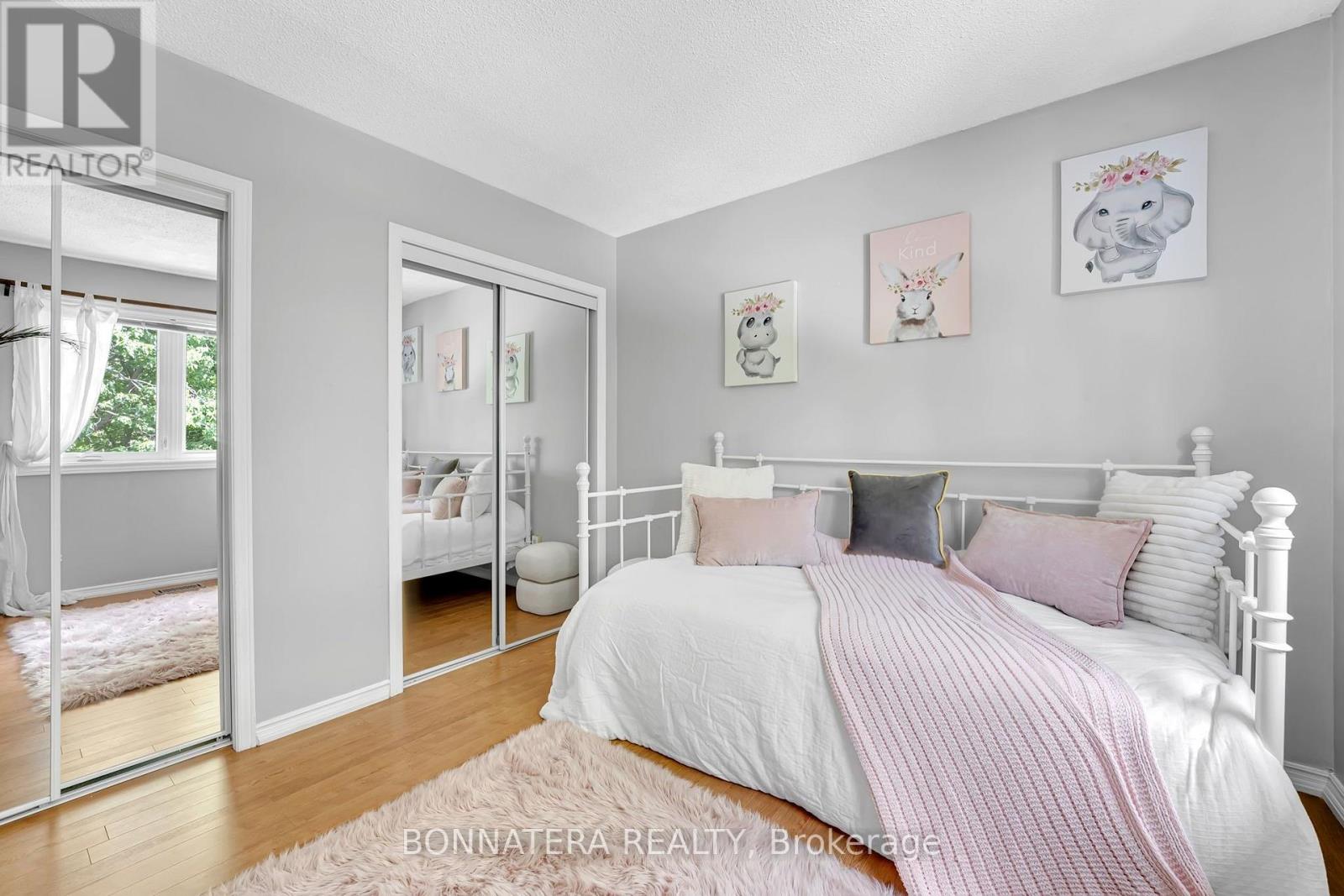 1409 Holly Court, Oakville, Ontario  L6H 3H4 - Photo 31 - W13712936