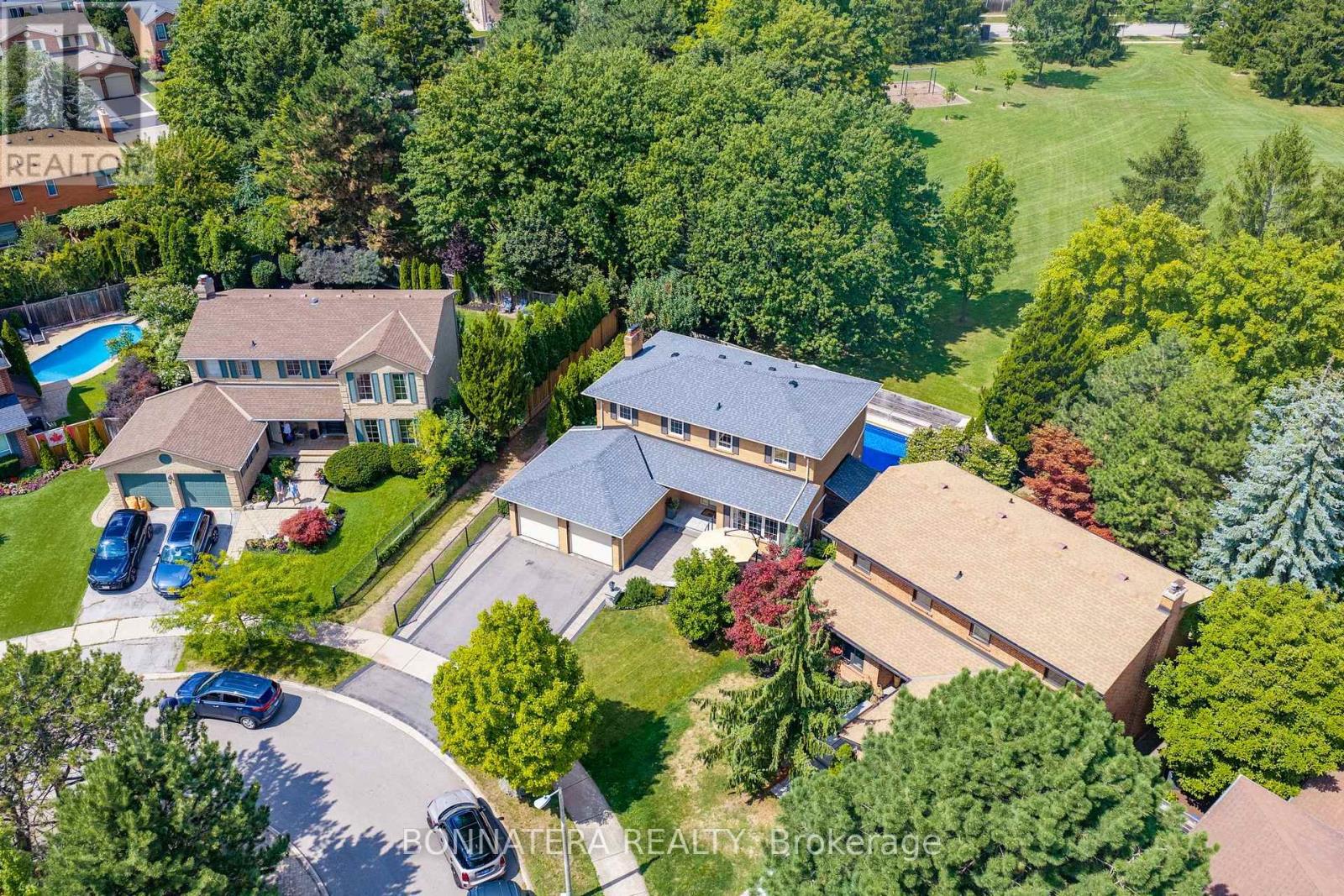 1409 Holly Court, Oakville, Ontario  L6H 3H4 - Photo 40 - W13712936
