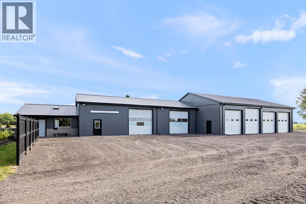 MLS# 26020843: 7026 HOWARD, Tecumseh, Canada