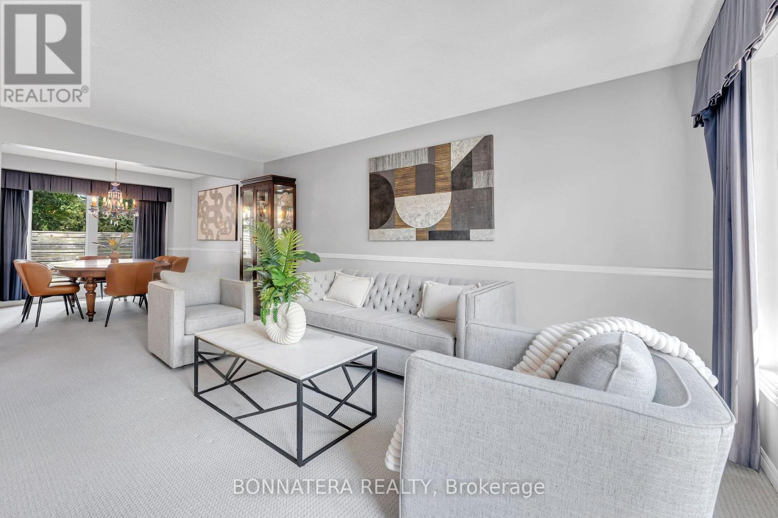 1409 Holly Court, Oakville, Ontario  L6H 3H4 - Photo 7 - W13712936