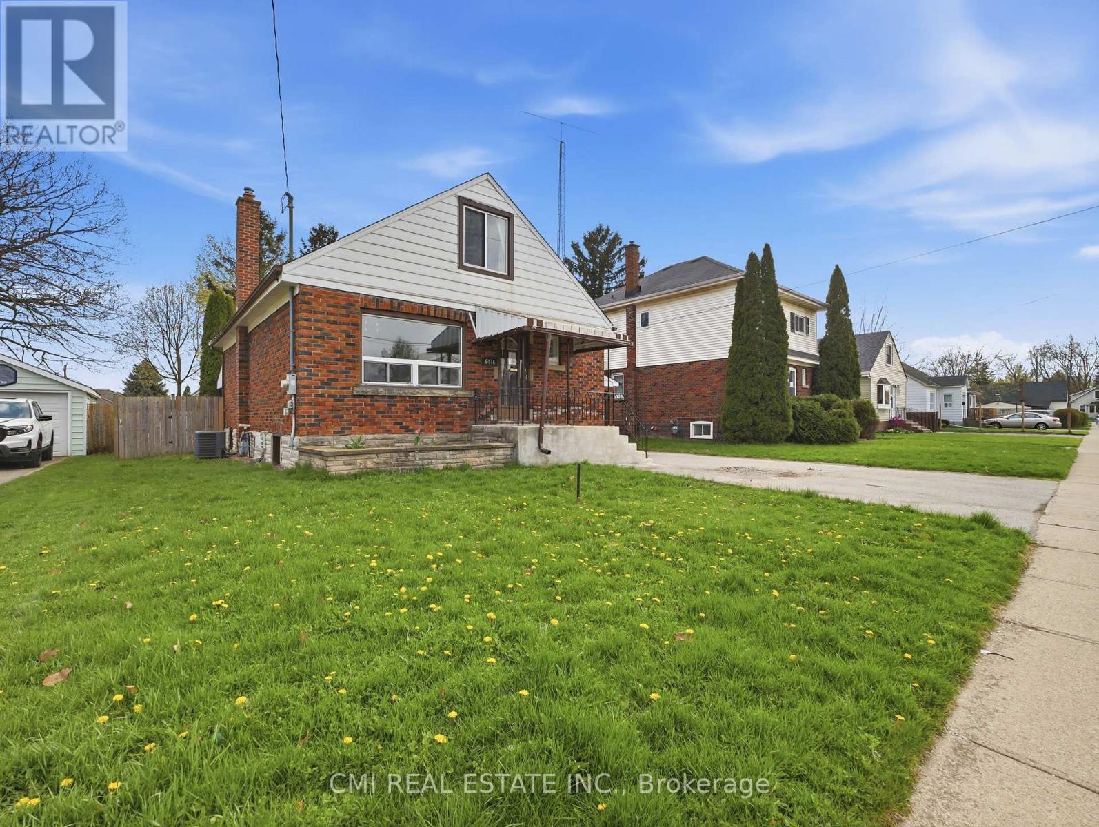 6476 Maranda Street, Niagara Falls, Ontario  L2G 1Z7 - Photo 3 - X13670102
