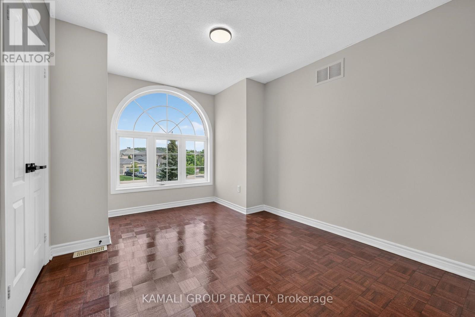 10 Rebecca Court, Barrie, Ontario  L4N 0V5 - Photo 25 - S13713308