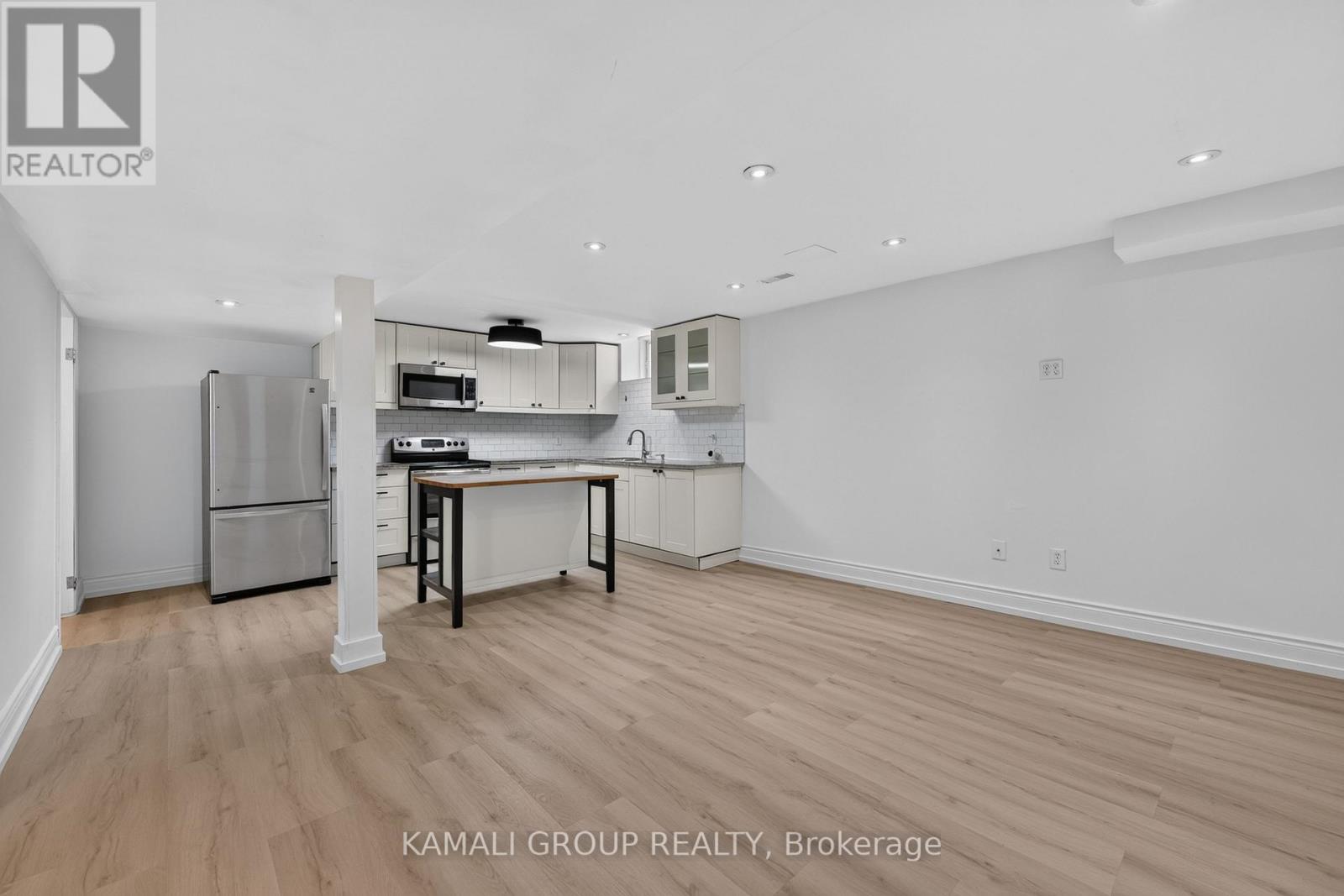 10 Rebecca Court, Barrie, Ontario  L4N 0V5 - Photo 32 - S13713308