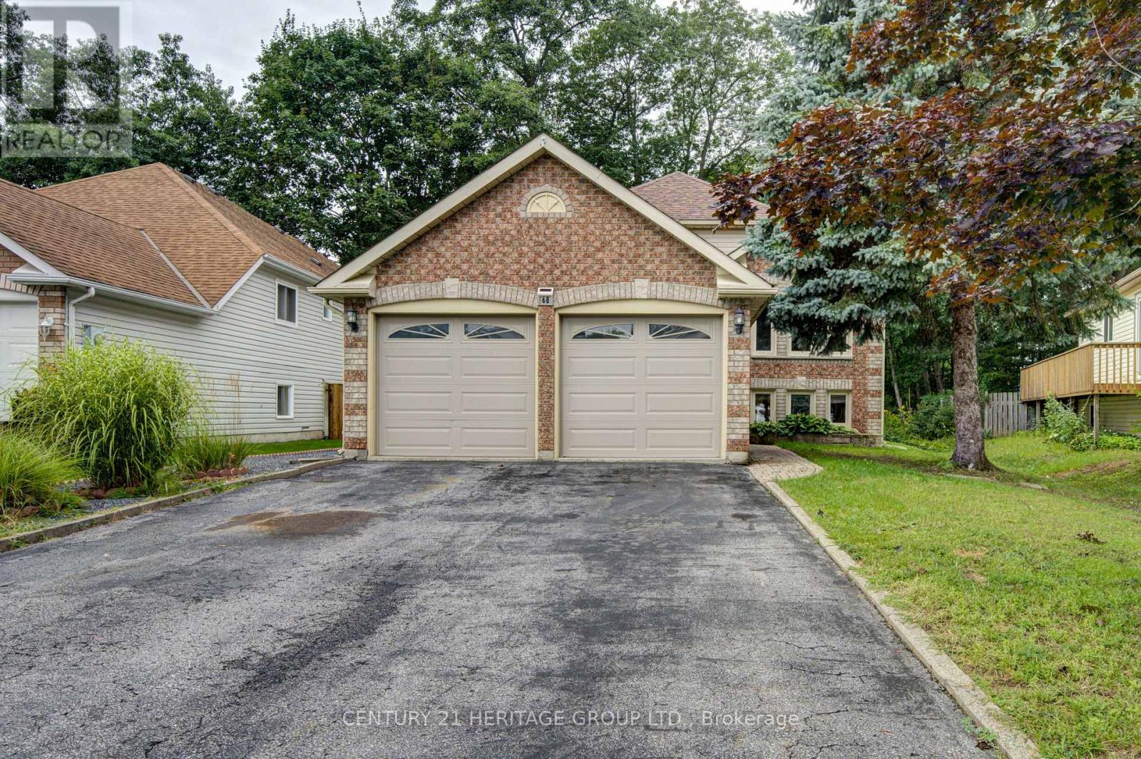 68 DYER DRIVE, Wasaga Beach, Ontario