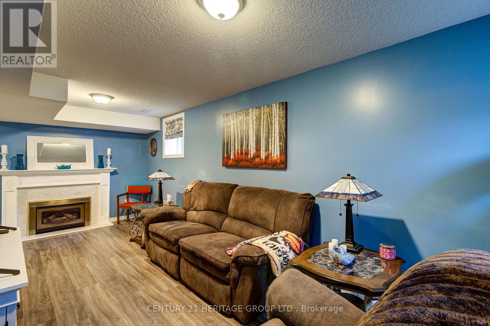 68 Dyer Drive, Wasaga Beach, Ontario  L9Z 1E4 - Photo 17 - S13713334