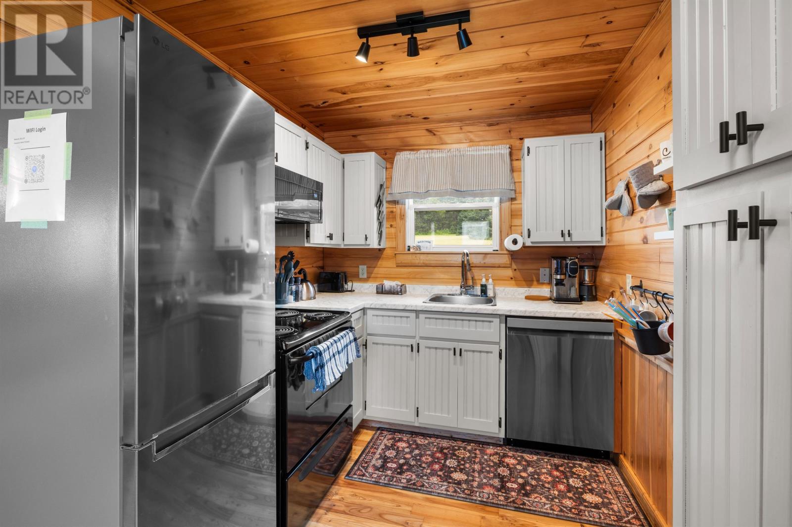 12 King Lane, Souris West, Prince Edward Island C0A 2B0 - Photo 2 - 202621546