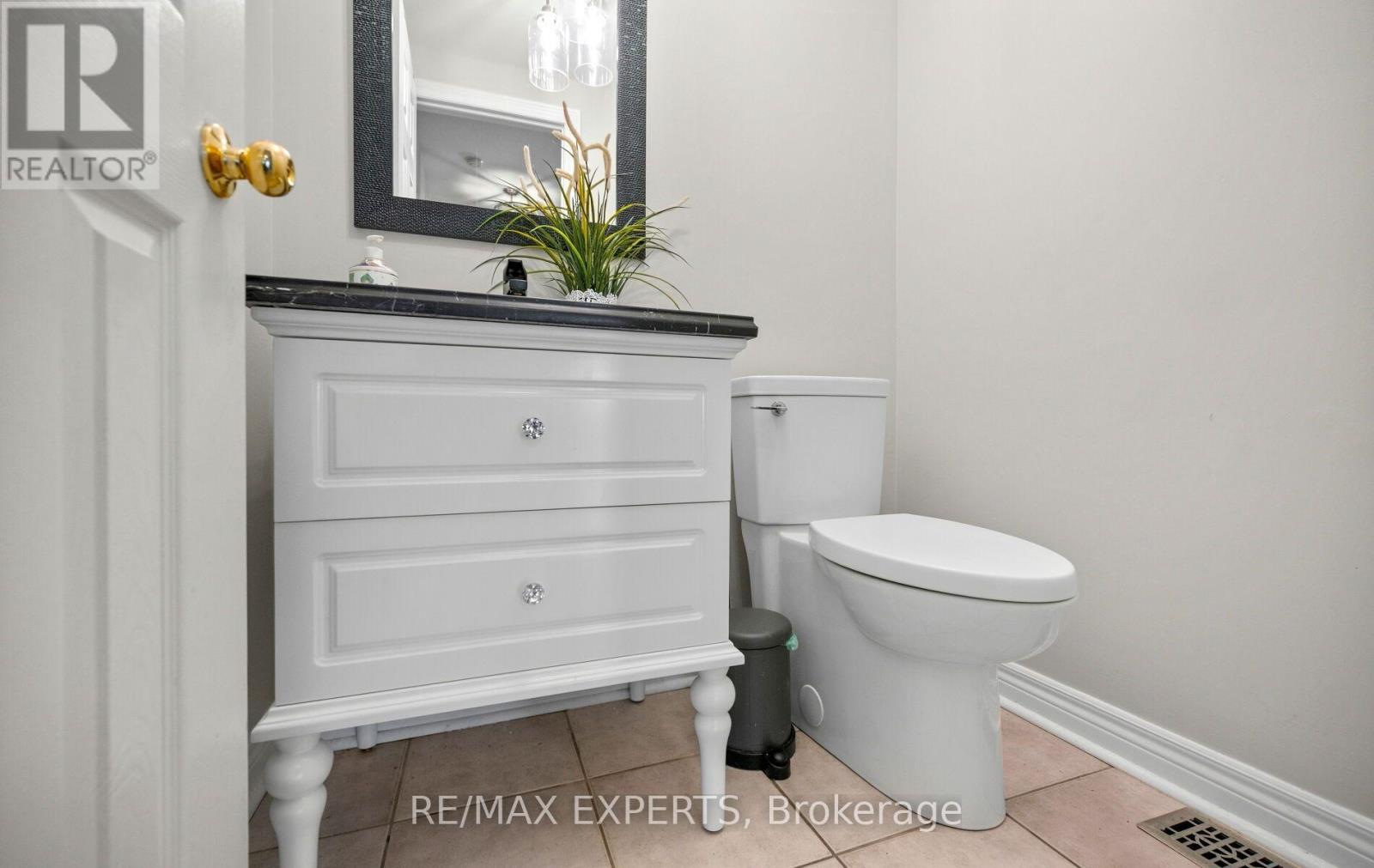 90 Coolspring Crescent, Caledon, Ontario  L7E 1W7 - Photo 12 - W13713210