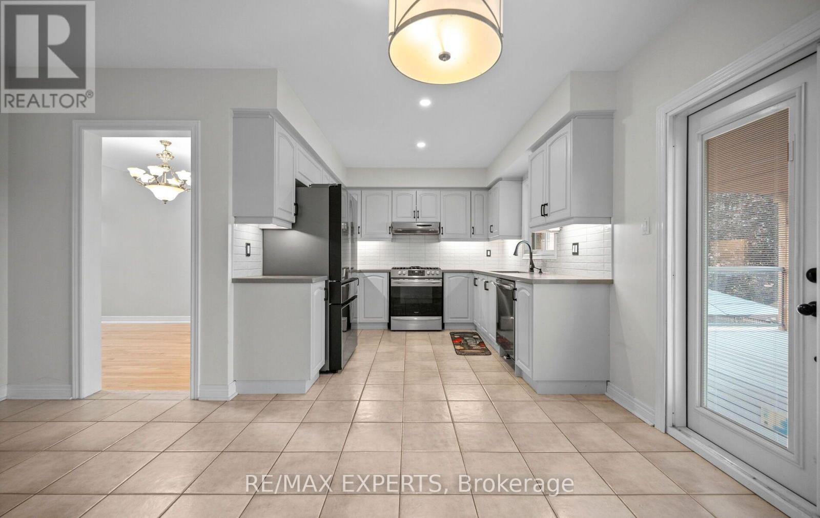 90 Coolspring Crescent, Caledon, Ontario  L7E 1W7 - Photo 13 - W13713210