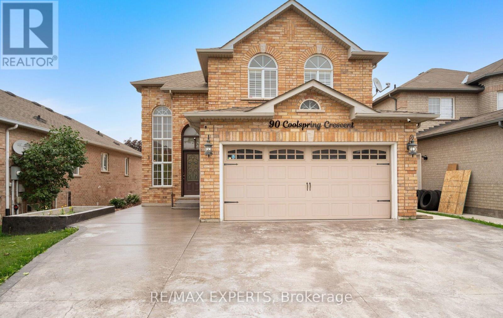 90 Coolspring Crescent, Caledon, Ontario  L7E 1W7 - Photo 2 - W13713210