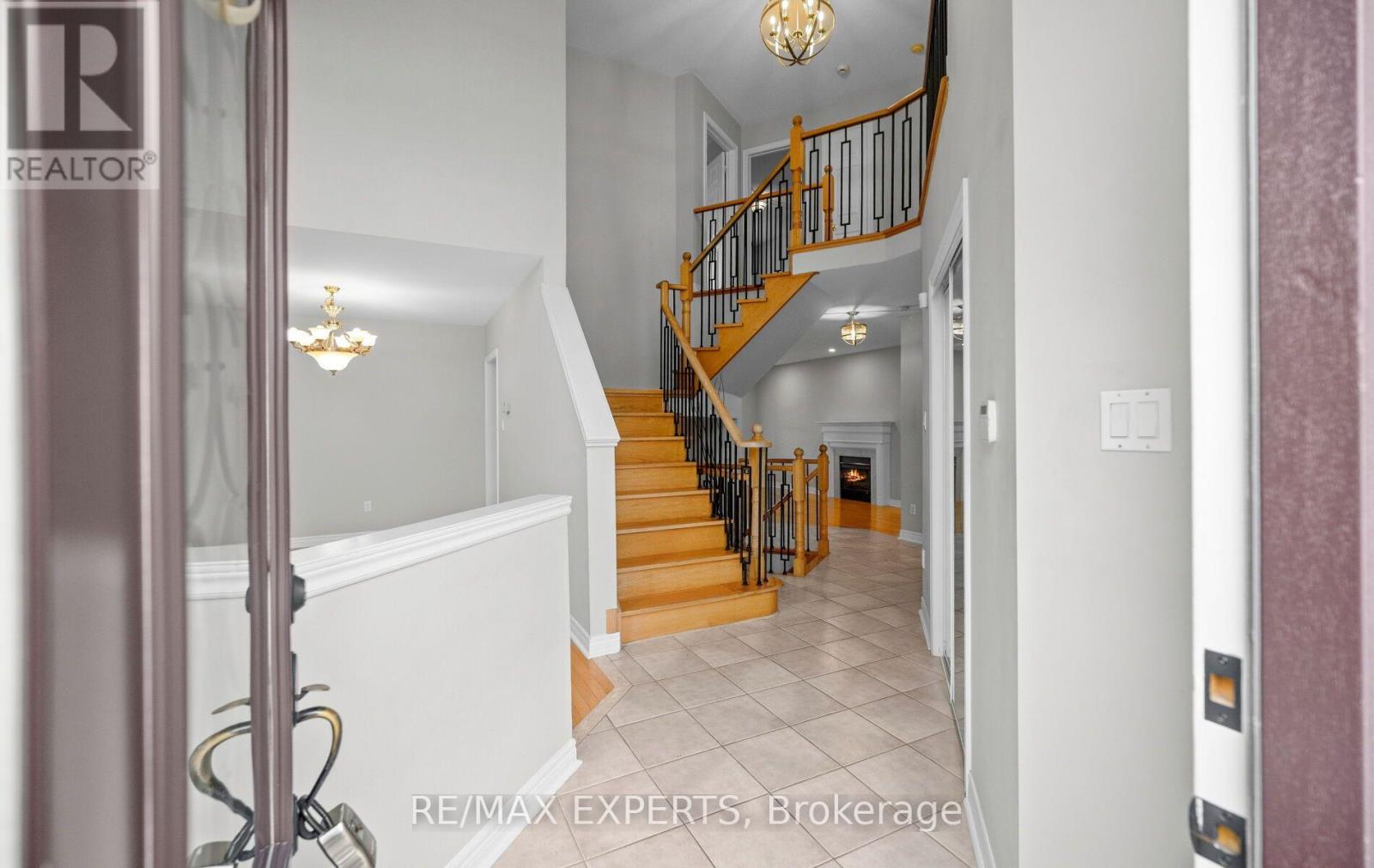 90 Coolspring Crescent, Caledon, Ontario  L7E 1W7 - Photo 4 - W13713210